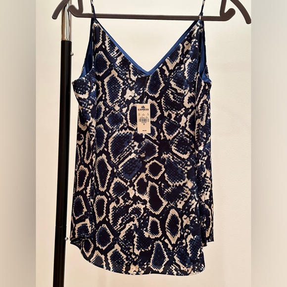 NWT: Women’s Medium Express camisole - Picture 2 of 6